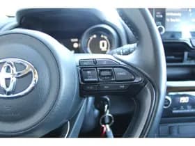 Toyota Yaris thumbnail 21