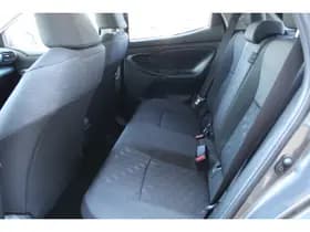 Toyota Yaris thumbnail 8
