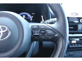 Toyota Yaris thumbnail 12