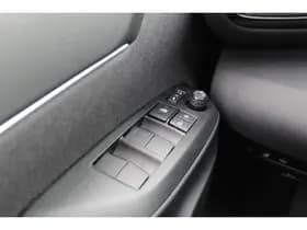 Toyota Yaris thumbnail 14