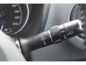 Toyota Yaris thumbnail 15