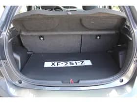 Toyota Yaris thumbnail 9