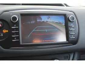 Toyota Yaris thumbnail 10