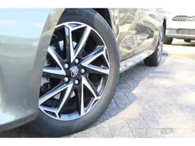 Toyota Yaris thumbnail 12