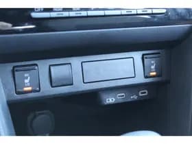 Toyota Yaris thumbnail 3