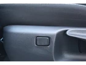 Toyota Yaris thumbnail 10