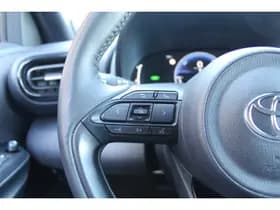 Toyota Yaris thumbnail 11