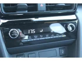 Toyota Yaris thumbnail 18