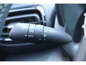 Toyota Yaris thumbnail 19