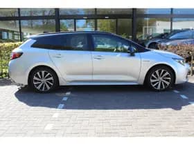 Toyota Corolla thumbnail 7
