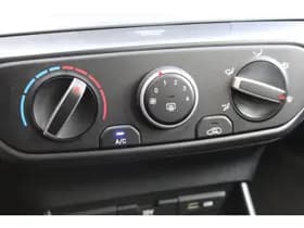 Hyundai i20 thumbnail 17
