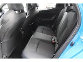 Toyota Yaris thumbnail 12