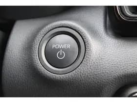 Toyota Yaris thumbnail 26