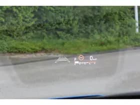 Toyota Yaris thumbnail 5