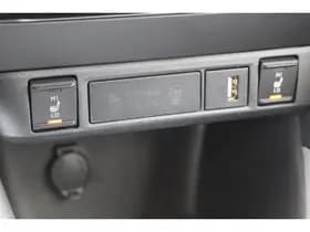 Toyota Yaris thumbnail 3