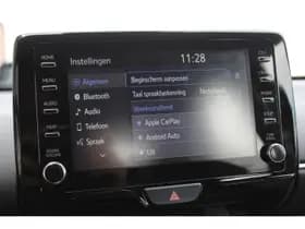 Toyota Yaris thumbnail 4