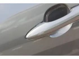 Toyota Yaris thumbnail 7