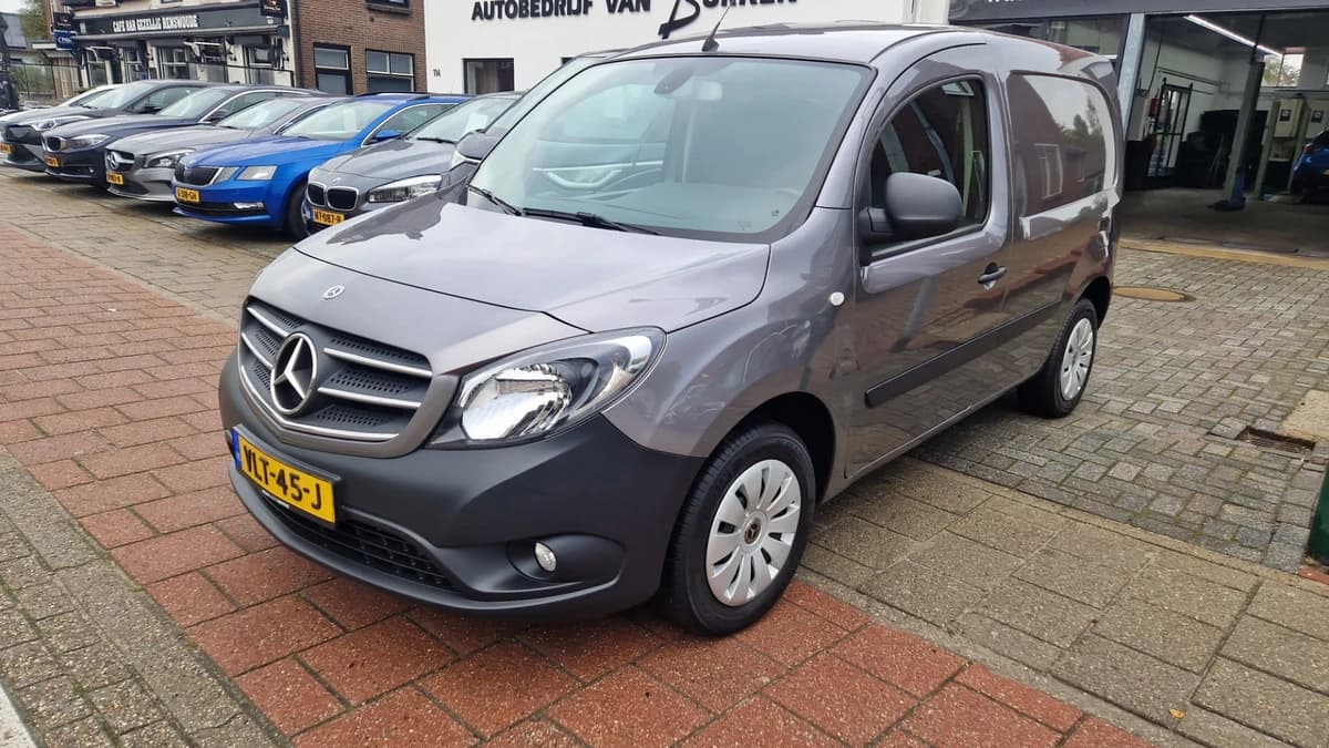 Mercedes-Benz Citan 108 CDI, Navigatie,Cruise control,Airco,Achteruitrij camera,Bluetooth telefoonvorbereiding — foto 1