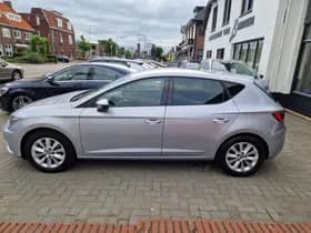 Seat Leon 1.5 TGI Style, Navigatie,Apple Car Play,L.M.Velgen,Parkeersensoren thumbnail 3