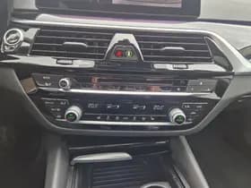 BMW 5-serie Touring 520i High Executive Edition,Panoramadak,Stoelverwarming,Navgatie,Achteruitrij camera thumbnail 13