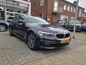 BMW 5-serie Touring 520i High Executive Edition,Panoramadak,Stoelverwarming,Navgatie,Achteruitrij camera thumbnail 3