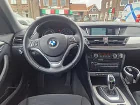 BMW X1 SDrive20i Executive, Trekhaak,Navigatie,L.M.Velgen,Climate control thumbnail 8