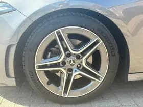 Mercedes-Benz A-klasse 180 Business Solution AMG,Camera, Elek. trekhaak,Stoelverwarming,Apple carplay/ Android auto,Navigatie thumbnail 17