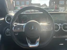 Mercedes-Benz A-klasse 180 Business Solution AMG,Camera, Elek. trekhaak,Stoelverwarming,Apple carplay/ Android auto,Navigatie thumbnail 24