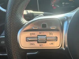 Mercedes-Benz A-klasse 180 Business Solution AMG,Camera, Elek. trekhaak,Stoelverwarming,Apple carplay/ Android auto,Navigatie thumbnail 25