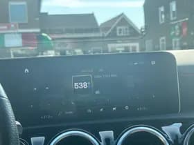 Mercedes-Benz A-klasse 180 Business Solution AMG,Camera, Elek. trekhaak,Stoelverwarming,Apple carplay/ Android auto,Navigatie thumbnail 35