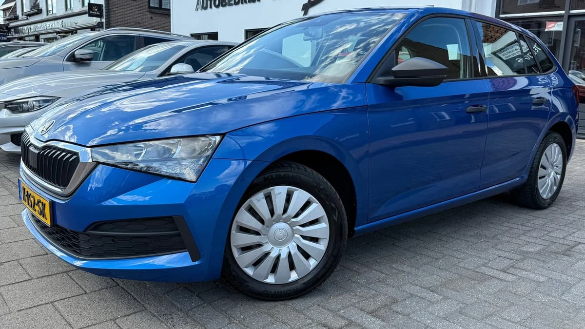 Skoda Scala 1.0 TSI Active, Airco,Cruise control,Parkeersensoren,Electr.ramen en spiegels — foto 1