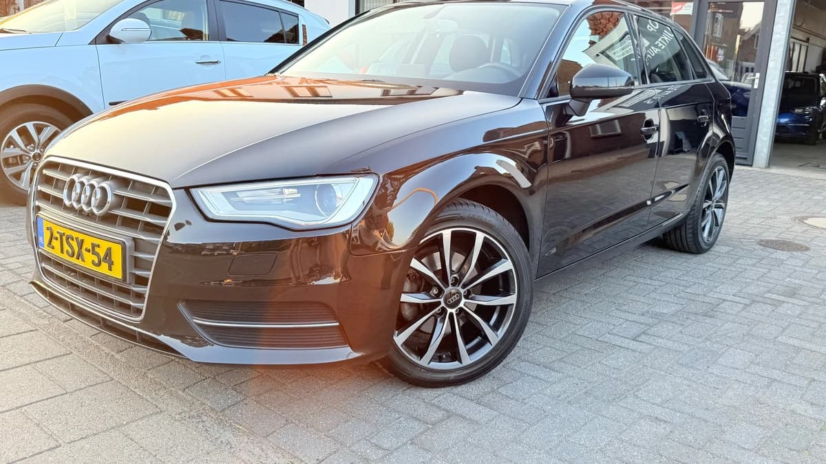 Audi A3 Sportback 1.2 TFSI Attraction Pro Line plus automaat,Navigatie,Climate control,L.M.Velgen — foto 1