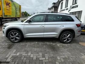 Skoda Kodiaq 1.5 TSI Sportline Business,Stuurverwarming,Stoelverwarming,Apple Carplay/Android,Navigatie thumbnail 4