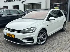 Volkswagen Golf 1.5 TSI Highline Business R-Line, Apple Carplay/Android,Panoramadak,Navigatie,Parkeersensoren