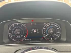 Volkswagen Golf 1.5 TSI Highline Business R-Line, Apple Carplay/Android,Panoramadak,Navigatie,Parkeersensoren thumbnail 16