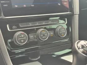 Volkswagen Golf 1.5 TSI Highline Business R-Line, Apple Carplay/Android,Panoramadak,Navigatie,Parkeersensoren thumbnail 28