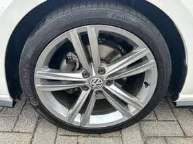 Volkswagen Golf 1.5 TSI Highline Business R-Line, Apple Carplay/Android,Panoramadak,Navigatie,Parkeersensoren thumbnail 10