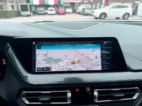 BMW 1-serie 118i High Executive Edition, Panoramadak,Apple Carplay/Android,Stoelverwarming,Navigatie,Achteruitrij camera thumbnail 20