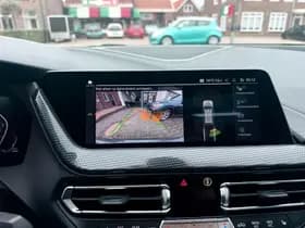 BMW 1-serie 118i High Executive Edition, Panoramadak,Apple Carplay/Android,Stoelverwarming,Navigatie,Achteruitrij camera thumbnail 21