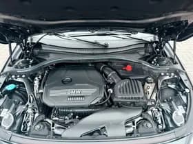 BMW 1-serie 118i High Executive Edition, Panoramadak,Apple Carplay/Android,Stoelverwarming,Navigatie,Achteruitrij camera thumbnail 29