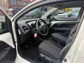 Peugeot 108 1.0 e-VTi Allure, Apple Carplay/Android Navigatie, Airco,Bluetooth telefoonvoorbereiding thumbnail 10
