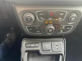 Jeep Compass 1.3T Limited automaat,Apple Carplay/Android navigatie,Parkeersensoren,Achteruitrij camera thumbnail 17