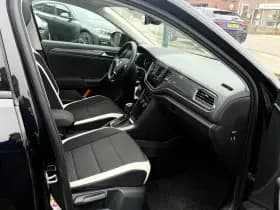 Volkswagen T-Roc 1.5 TSI Sport,Panoramadak,Trekhaak,Apple Carplay/Android,L.M.Velgen thumbnail 28