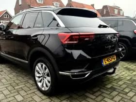 Volkswagen T-Roc 1.5 TSI Sport,Panoramadak,Trekhaak,Apple Carplay/Android,L.M.Velgen thumbnail 5