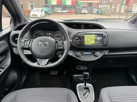 Toyota Yaris 1.5 Hybrid Bi-Tone Plus, Panoramadak,Navigatie,Achteruitrij camera,Climate control thumbnail 20