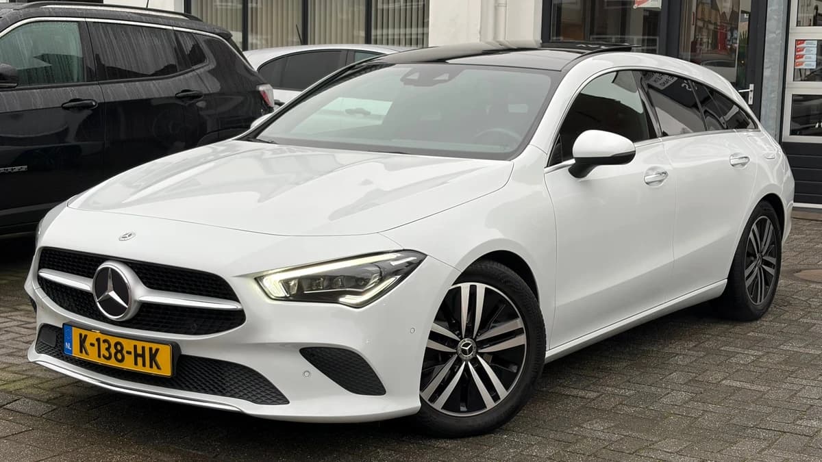 Mercedes-Benz CLA-klasse Shooting Brake 180 Business Solution Luxury,Schuif/kanteldak,AMG-stuurwiel,stoelverwarming,Vol leder — foto 1