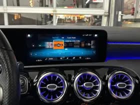 Mercedes-Benz CLA-klasse Shooting Brake 180 Business Solution Luxury,Schuif/kanteldak,AMG-stuurwiel,stoelverwarming,Vol leder thumbnail 25