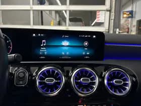 Mercedes-Benz CLA-klasse Shooting Brake 180 Business Solution Luxury,Schuif/kanteldak,AMG-stuurwiel,stoelverwarming,Vol leder thumbnail 31