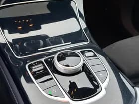 Mercedes-Benz GLC-klasse Coupé 250 4MATIC Edition 1 AMG, Panoramadak, Elek. trekhaak, Stoelverwarming thumbnail 24