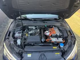 Audi A3 Sportback 40 TFSI e Advanced edition, S-line Panoramadak,Stoelverwarming,Apple Carplay/Android thumbnail 31